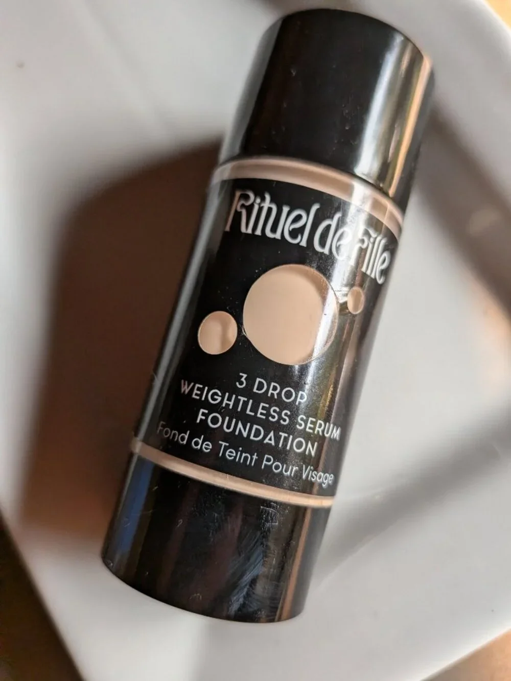 Rituel De Fille | 3 Drop Weightless Serum Foundation